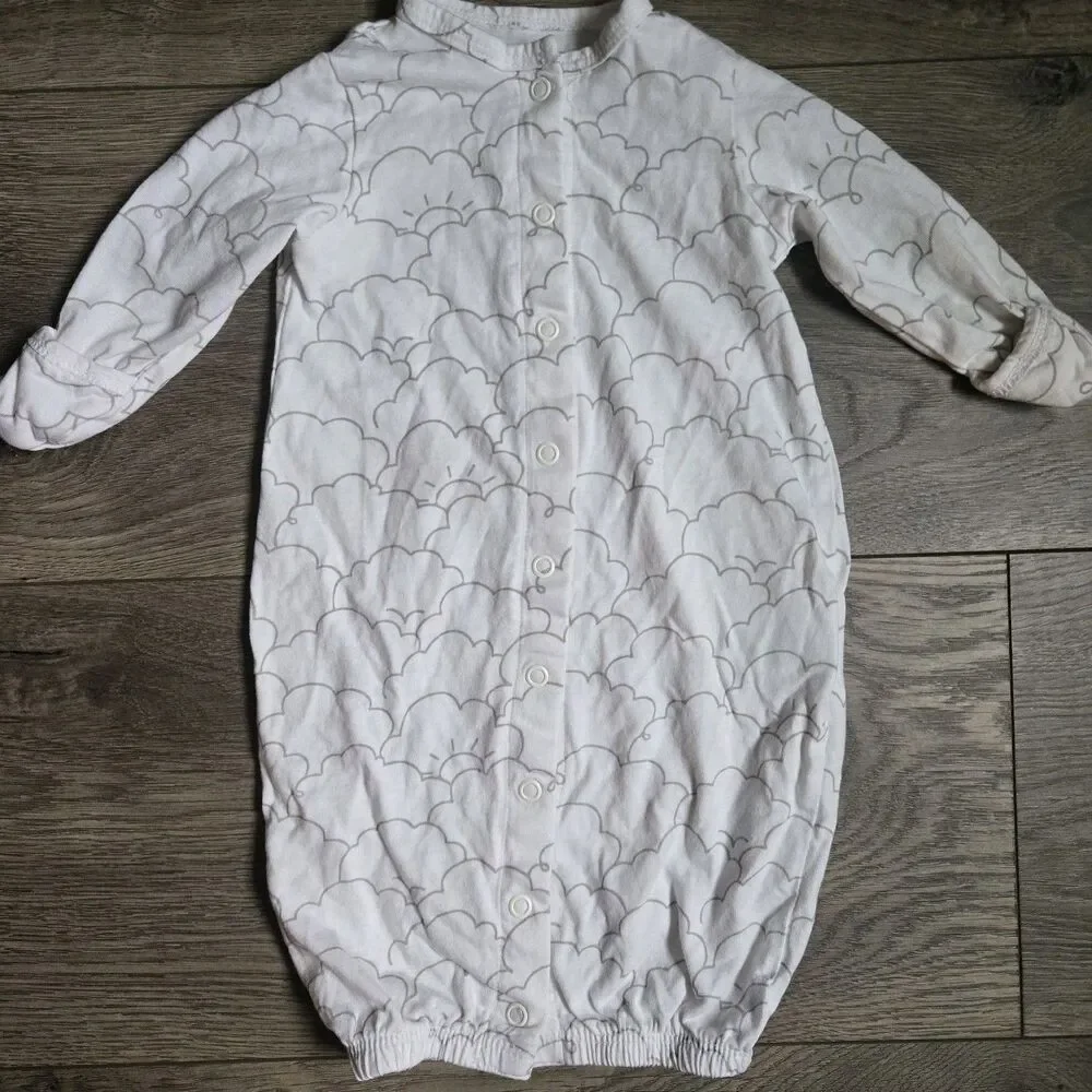 Mighty Goods Newborn NB Sleeper Gown White Sun Cloud Snaps Cotton Mitten Cuffs